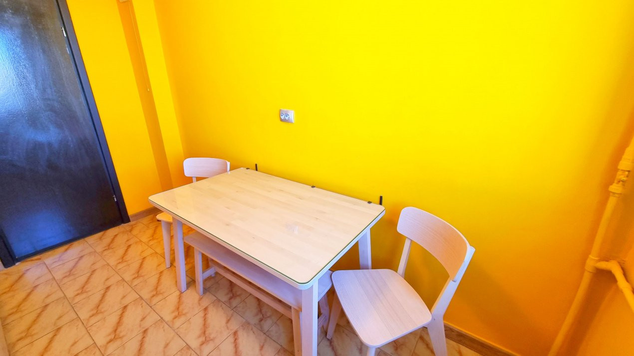 Ap decomandat cu 2 camere la Lujerului, renovat si partial mobilat!