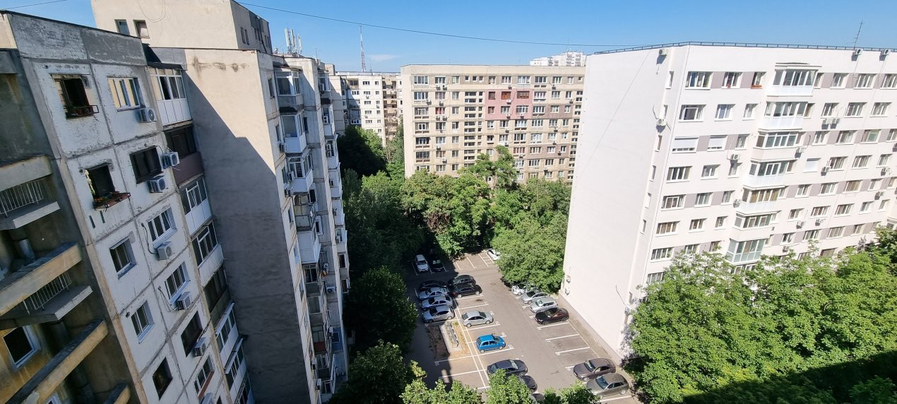 Ap decomandat cu 2 camere la Lujerului, renovat si partial mobilat!