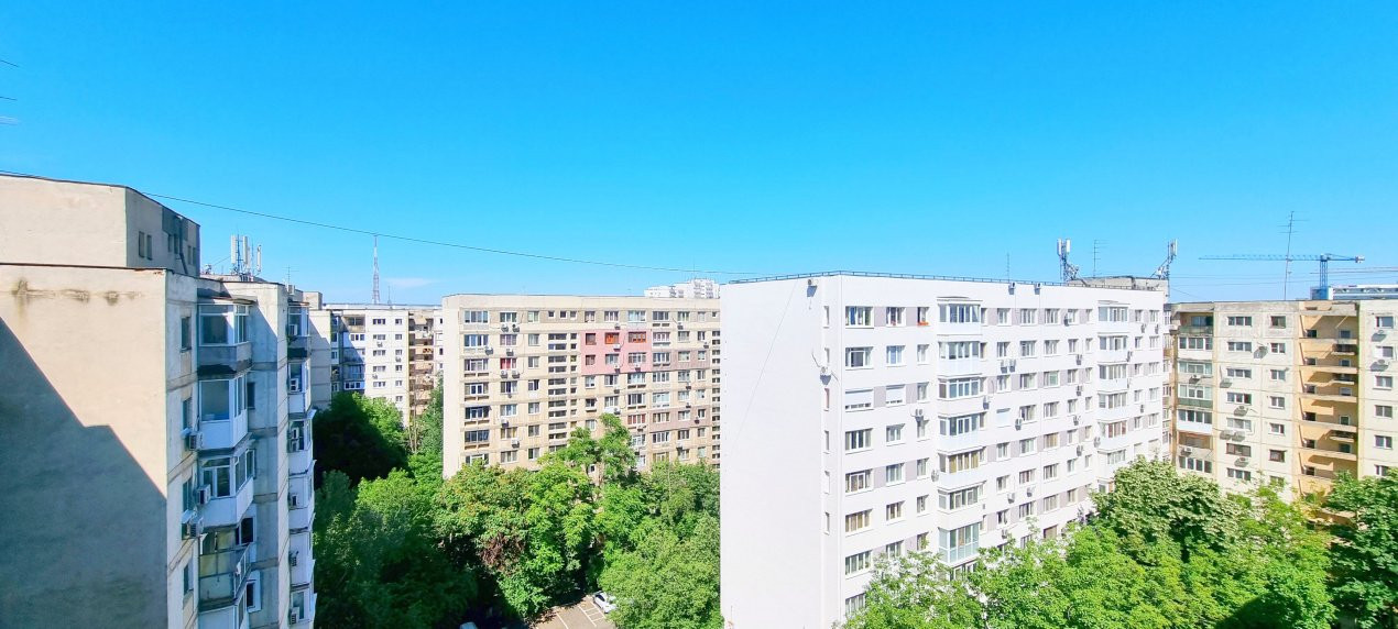 Ap decomandat cu 2 camere la Lujerului, renovat si partial mobilat!