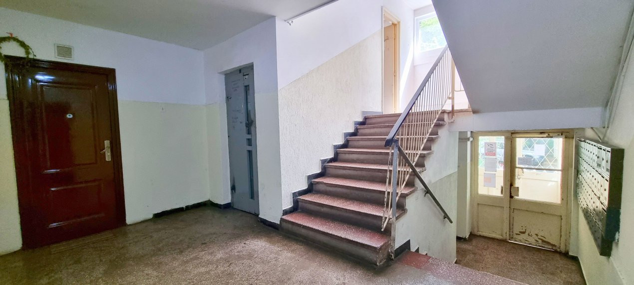 Ap decomandat cu 2 camere la Lujerului, renovat si partial mobilat!