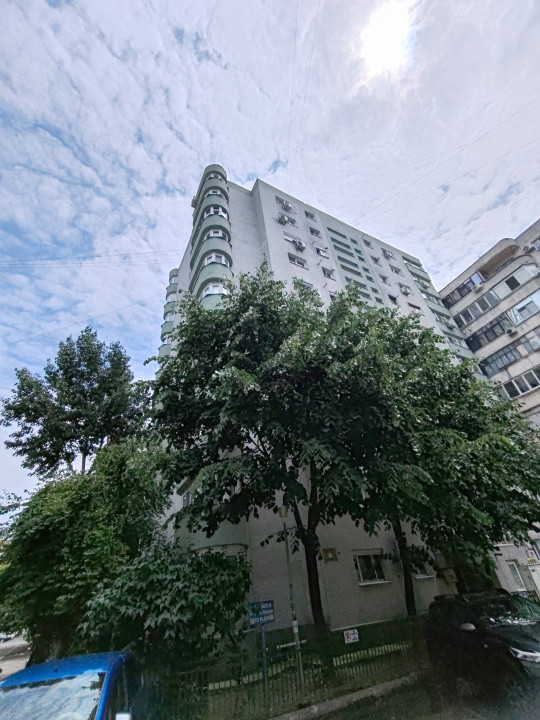  2 Camere | Decomandat | Centrală | An '82 | Reabilitat | Mobilat-Utilat |