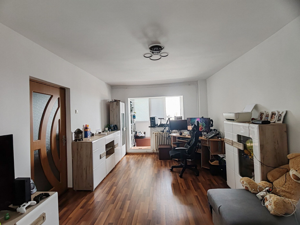  2 Camere | Decomandat | Centrală | An '82 | Reabilitat | Mobilat-Utilat |