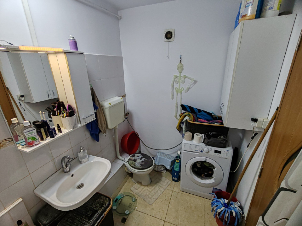  2 Camere | Decomandat | Centrală | An '82 | Reabilitat | Mobilat-Utilat |