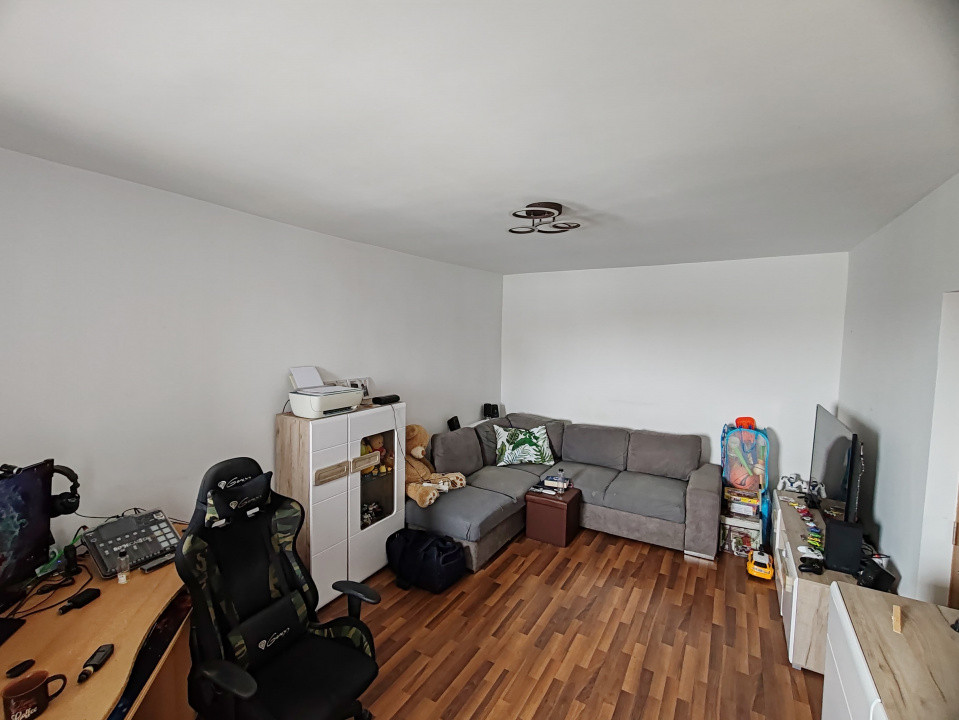  2 Camere | Decomandat | Centrală | An '82 | Reabilitat | Mobilat-Utilat |