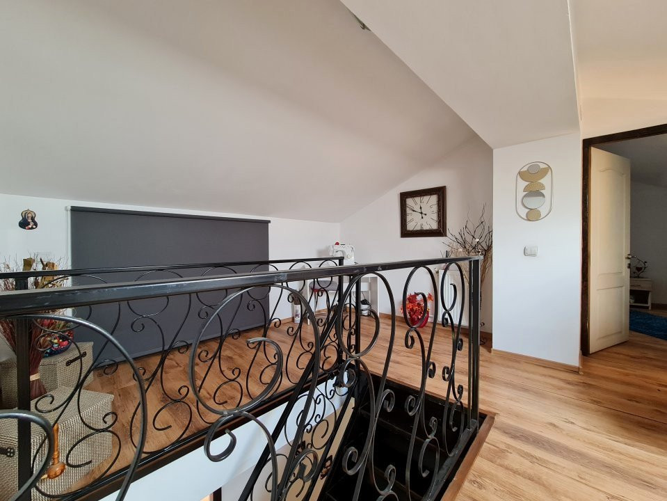 EXCLUSIVITATE – Apartament Spațios cu Mansardă | 3 Camere | 130 mp