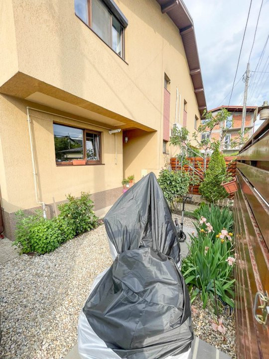  Duplex Drumul Fermei-Oltenitei 4 camere,teren 101 mp,zona linistita,la cheie!