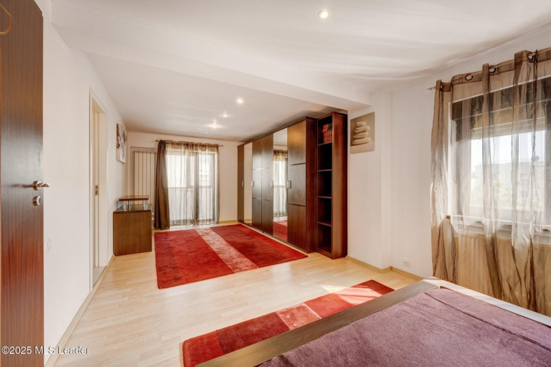 Apartament 3 camere 95 mp in Aviatiei