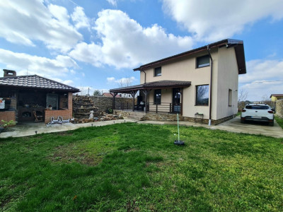 Vila 4 Camere - Grădină Generoasa, Zonă Liniștită - Măgurele