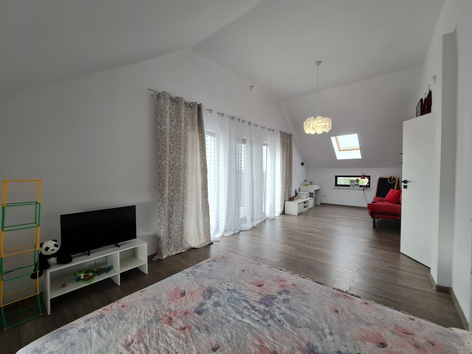 Vila 5 Camere - Gradina generoasa - Piscina - Teren 800mp
