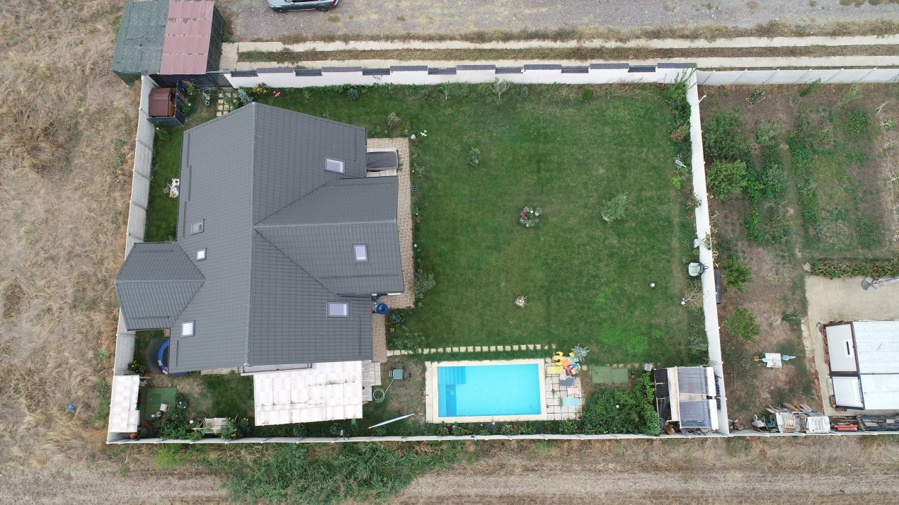 Vila 5 Camere - Gradina generoasa - Piscina - Teren 800mp