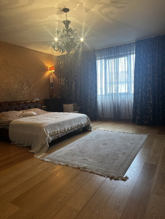 Vanzare Casa / vilă superbă în Pipera