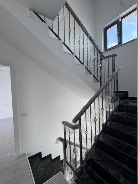 VANZARE VILA 4 CAMERE -MAGURELE BRAGADIRU  POD LOCUIBIL 