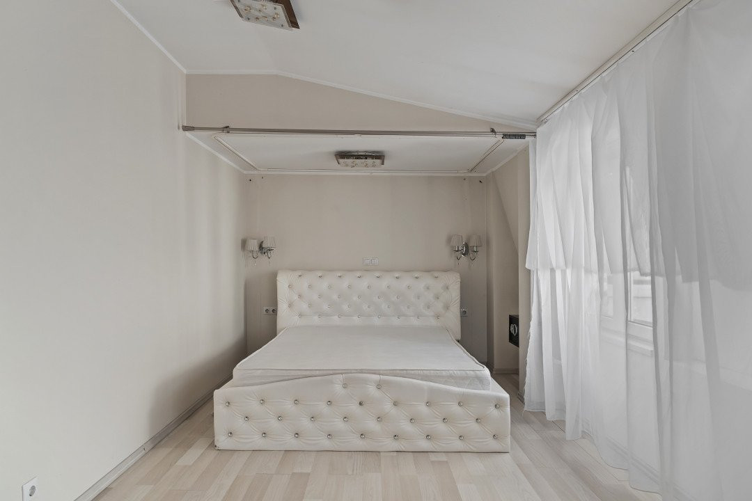 Cotroceni | Apartament 3 camere in vila 