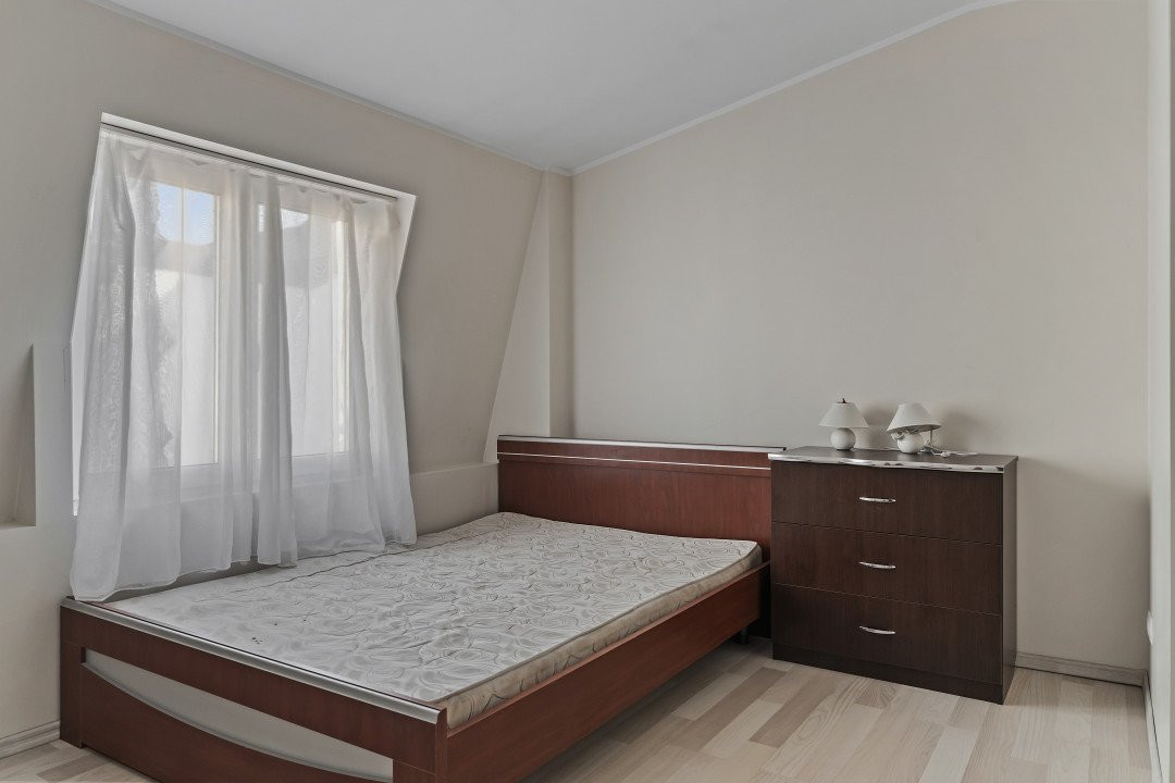 Cotroceni | Apartament 3 camere in vila 