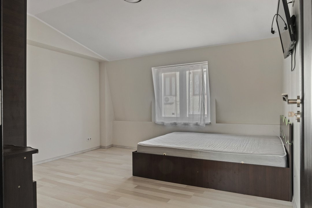 Cotroceni | Apartament 3 camere in vila 
