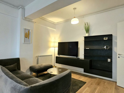 Apartament  - terasa 200 mp-complet cu vedere libera si parcare