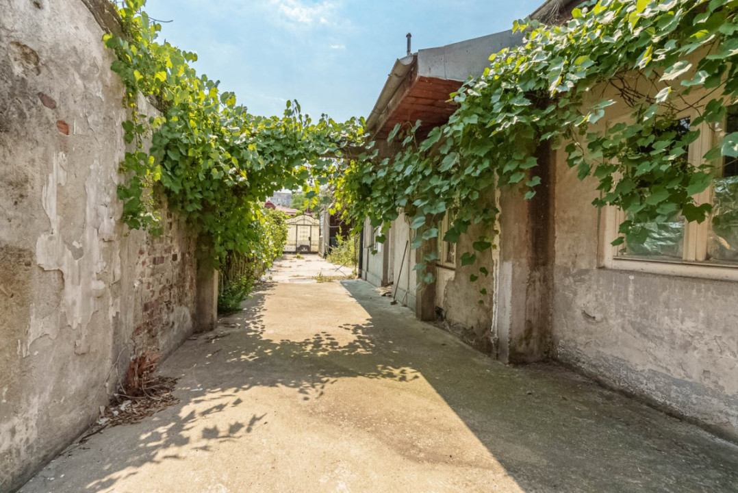 GIURGIULUI - BALOMIR, CASA DEMOLABILA 40 MP, LOT 200 MP!