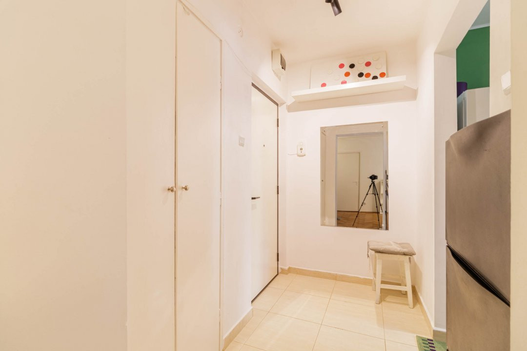 Bd. Basarabia - 2 camere cald si primitor